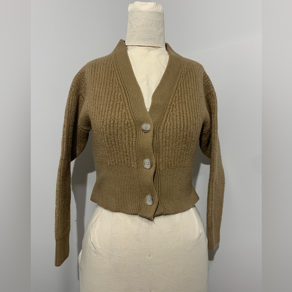 Babaton Sweaters - Babaton Retro Cropped 100% Merino Wool Cardigan - Size Small